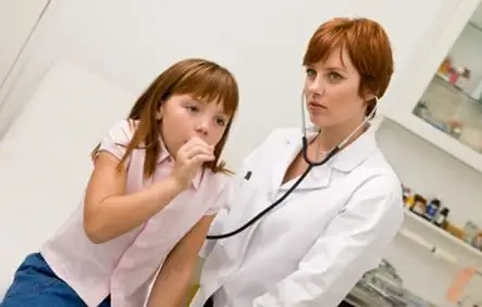 pneumonie chez les enfants symptôme