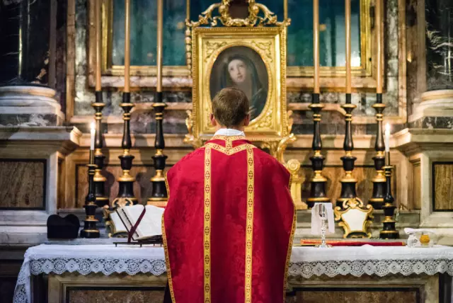 Por que precisamos de uma análise dos sacerdotes?